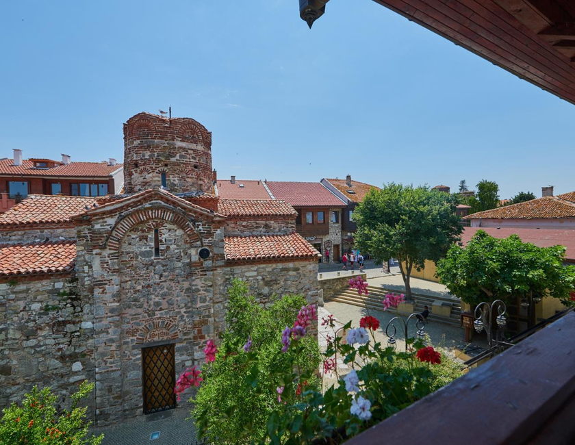 Imagen general del Hotel Nessebar Royal Palace. Foto 15