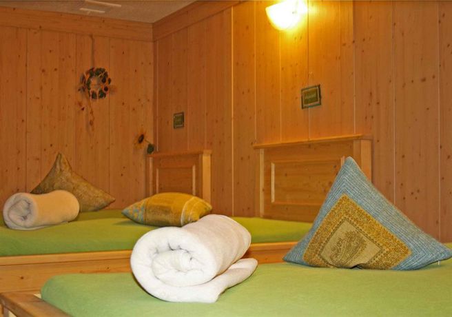 Imagen de la piscina del Hotel Nesselwanger Hof. Foto 15