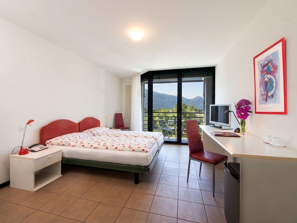 Imagen de la habitación del Hotel Nessi Locarno. Foto 7