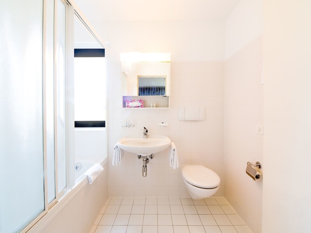 Imagen de la habitación del Hotel Nessi Locarno. Foto 10