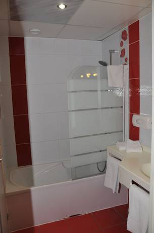 Imagen de la habitación del Hotel Nestor, Bourg-l&egrave;s-Valence. Foto 4