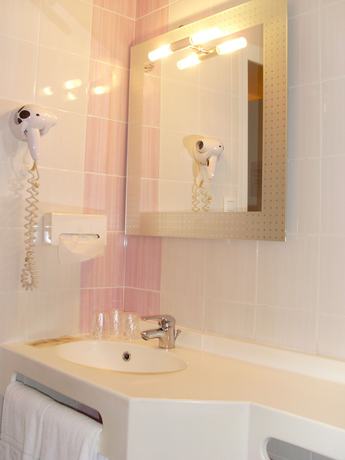 Imagen de la habitación del Hotel Nestor, Bourg-l&egrave;s-Valence. Foto 14