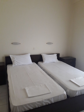 Imagen de la habitación del Hotel Nestor, Municipality of Zacharo. Foto 2
