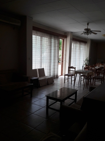 Imagen de la habitación del Hotel Nestor, Municipality of Zacharo. Foto 9