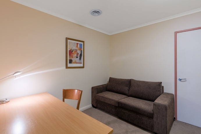 Imagen de la habitación del Hotel Nesuto Canberra. Foto 16