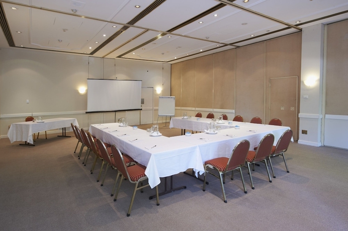 Imagen de los interiores del Hotel Nesuto Pennant Hills. Foto 16