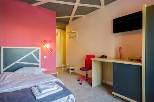 Imagen de la habitación del Hotel Net Pitesti. Foto 8