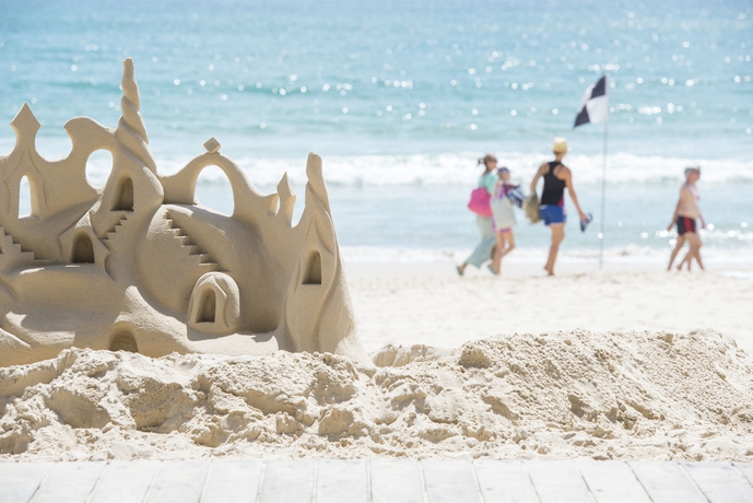Imagen de los exteriores del Hotel Netanya Noosa. Foto 13