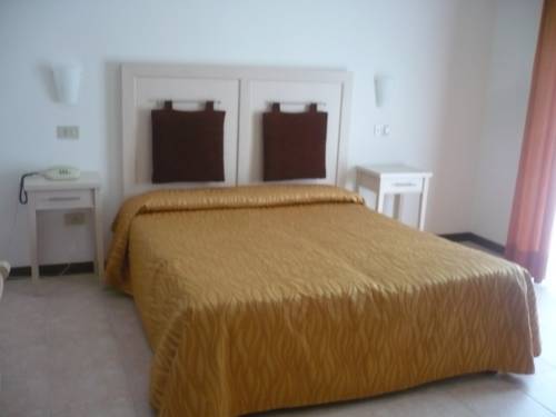 Imagen general del Hotel Nettuno, Caorle. Foto 1