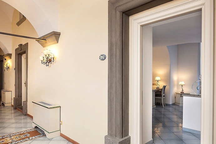 Imagen de los interiores del Hotel Nettuno, Cuotto. Foto 14