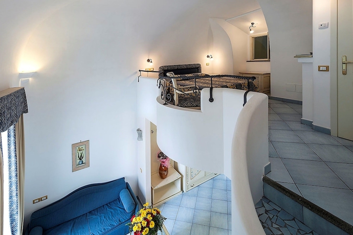 Imagen de la habitación del Hotel Nettuno, Cuotto. Foto 12