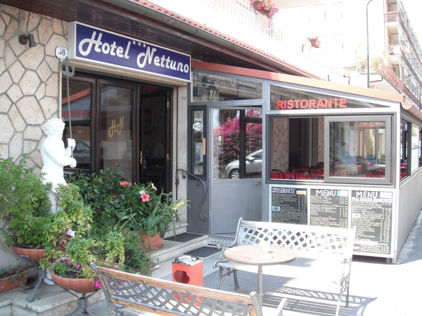 Imagen general del Hotel Nettuno, Diano Marina. Foto 2