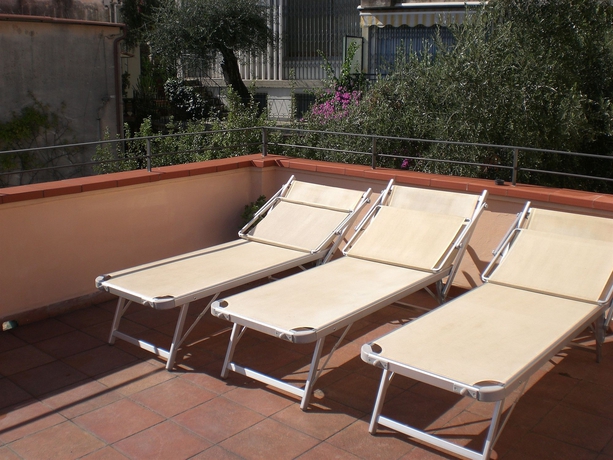 Imagen de los exteriores del Hotel Nettuno, Diano Marina. Foto 14