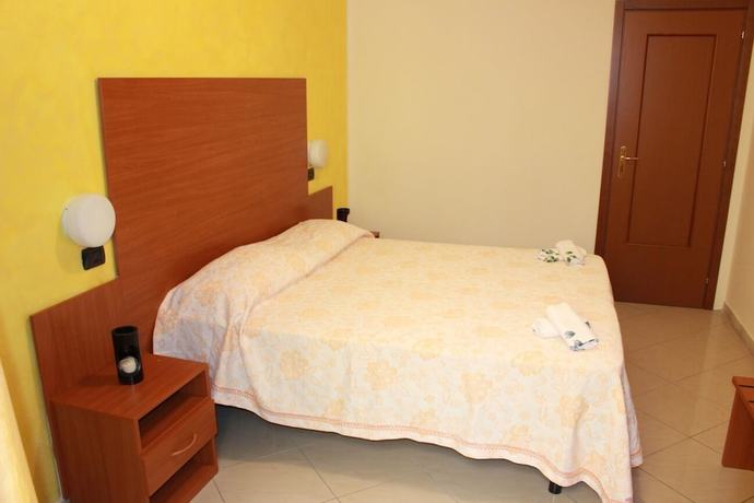 Imagen de la habitación del Hotel Nettuno, Montecatini Alto. Foto 10