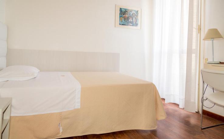 Imagen de la habitación del Hotel Nettuno, Pesaro. Foto 8