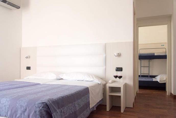 Imagen de la habitación del Hotel Nettuno, Pesaro. Foto 9
