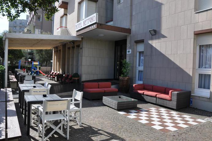 Imagen de los exteriores del Hotel Nettuno, Pesaro. Foto 12