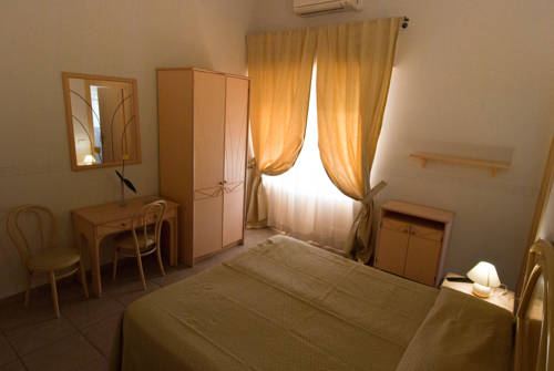 Imagen de la habitación del Hotel Nettuno, Pietrasanta. Foto 8
