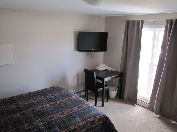 Imagen de la habitación del Hotel Nettys Nest Visitor Lodge. Foto 3