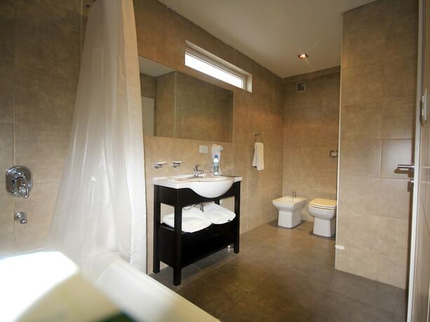 Imagen de la habitación del Hotel Neu 354. Foto 18