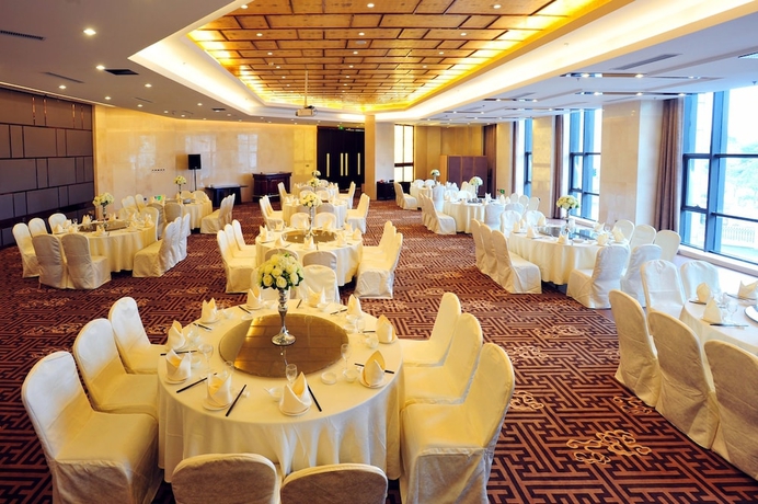 Imagen del bar/restaurante del Hotel Neu International Exchange Centre. Foto 4