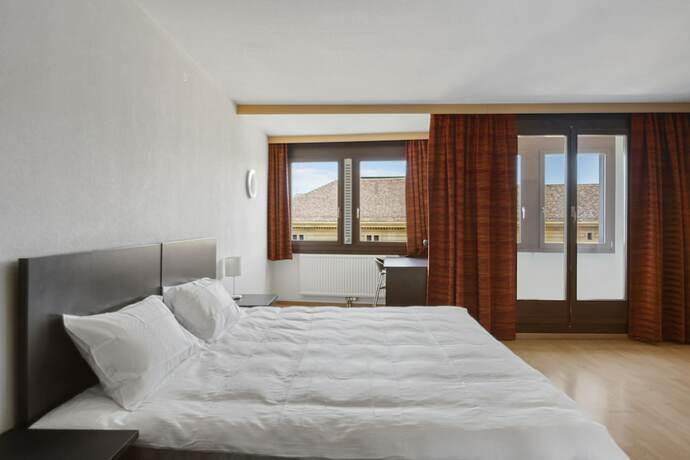 Imagen de la habitación del Hotel Neuchatel City. Foto 11