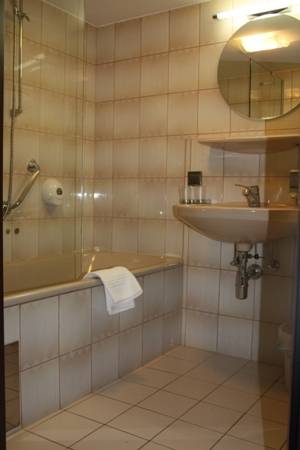 Imagen de la habitación del Hotel Neue Burg. Foto 9