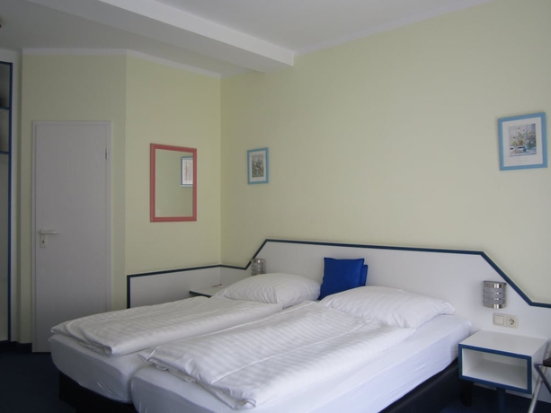 Imagen de la habitación del Hotel Neue Kraeme. Foto 6