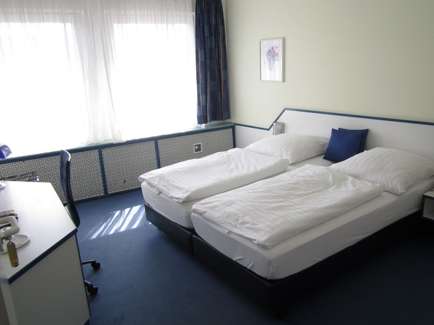 Imagen de la habitación del Hotel Neue Kraeme. Foto 12