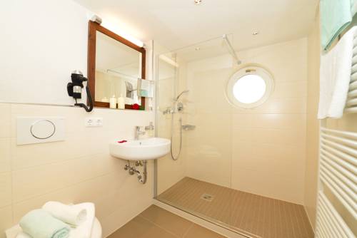 Imagen de la habitación del Hotel Neue Krone. Foto 5