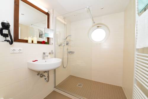 Imagen de la habitación del Hotel Neue Krone. Foto 6