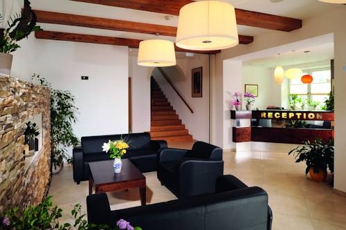 Imagen del bar/restaurante del Hotel Neue Post, Holzgau. Foto 4