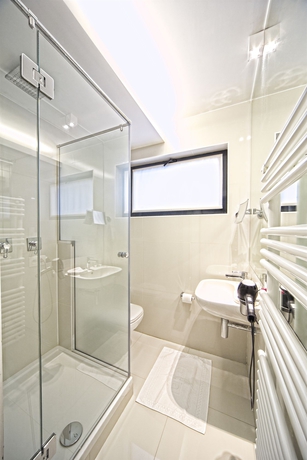 Imagen de la habitación del Hotel Neufchatel Belgian. Foto 12