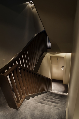 Imagen de los interiores del Hotel Neufchatel Belgian. Foto 16