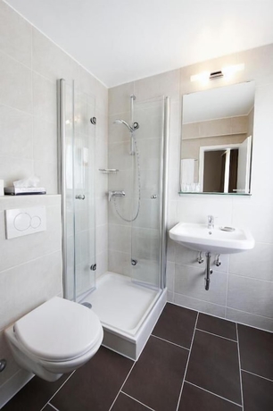 Imagen de la habitación del Hotel Neufeld. Foto 13