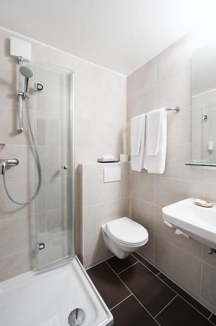 Imagen de la habitación del Hotel Neufeld. Foto 14