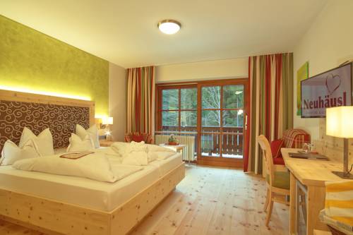 Imagen de la habitación del Hotel Neuhäusl Berchtesgaden. Foto 9