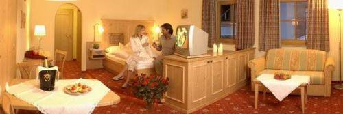 Imagen de la habitación del Hotel Neuhäusl Berchtesgaden. Foto 12