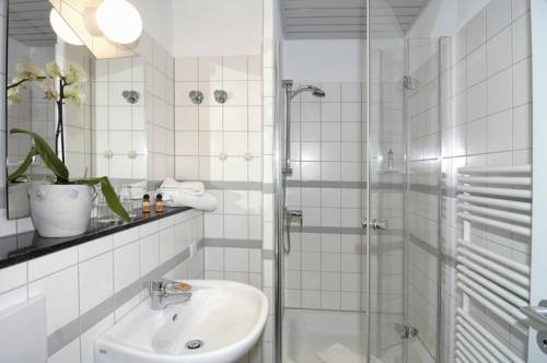 Imagen de la habitación del Hotel Neuhaus, Dortmund. Foto 4