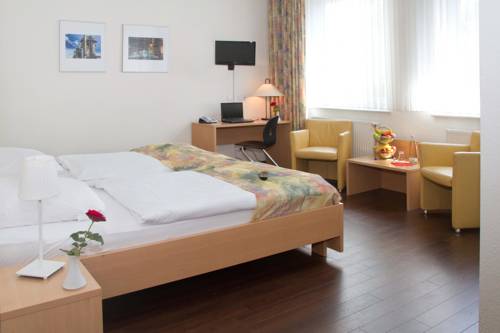 Imagen general del Hotel Neuhaus, Dortmund. Foto 1