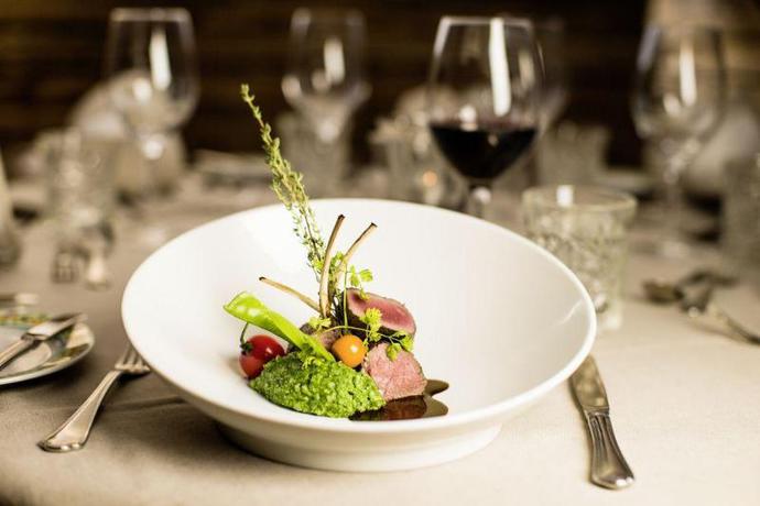 Imagen del bar/restaurante del Hotel Neuhaus, Saalbach-Hinterglemm . Foto 5