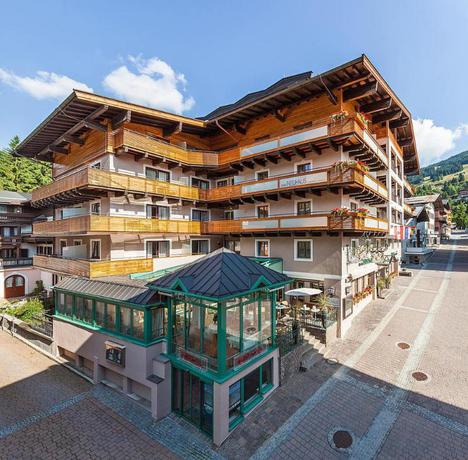 Imagen general del Hotel Neuhaus, Saalbach-Hinterglemm . Foto 4