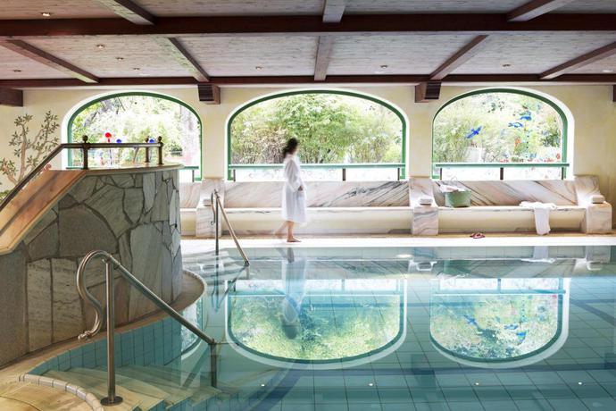 Imagen de la piscina del Hotel Neuhaus Zillertal Resort. Foto 14