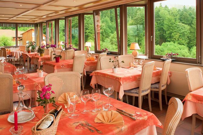 Imagen del bar/restaurante del Hotel Neuhauser. Foto 3