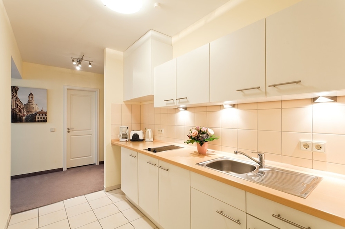 Imagen de la habitación del Hotel Neumarkt. Foto 10