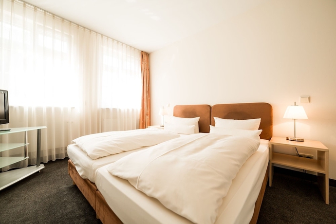 Imagen de la habitación del Hotel Neumarkt. Foto 12