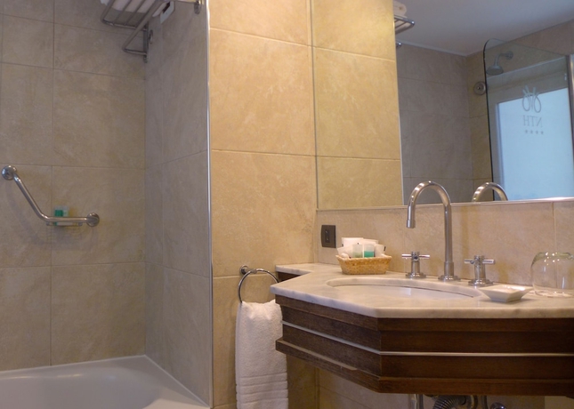 Imagen de la habitación del Hotel Neuquen Tower. Foto 13