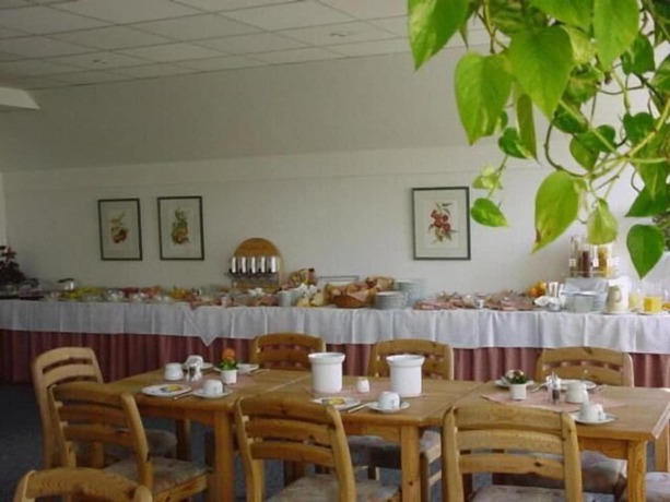 Imagen del bar/restaurante del Hotel Neust&auml;dter Hof Hotel Garni. Foto 7