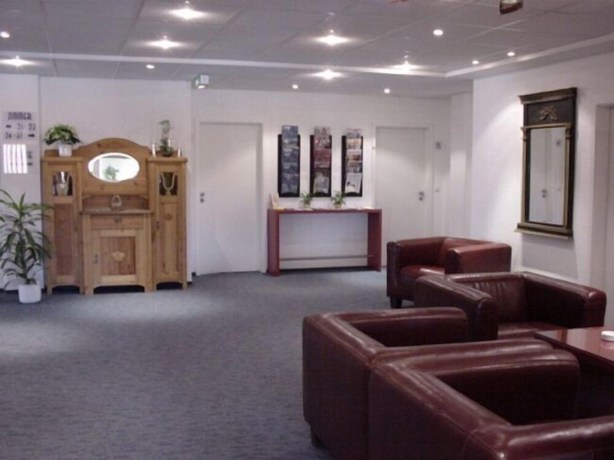 Imagen de los interiores del Hotel Neust&auml;dter Hof Hotel Garni. Foto 16