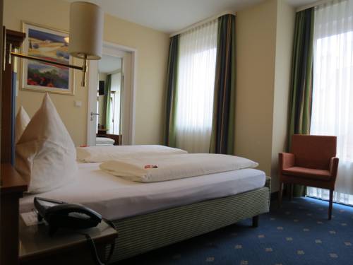 Imagen de la habitación del Hotel Neuthor. Foto 14